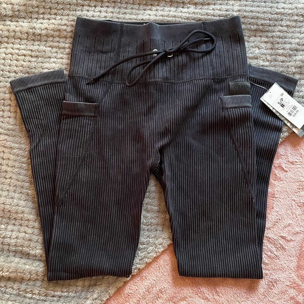 🍊3 for$18🍊Navy Blue Ribbed Leggings